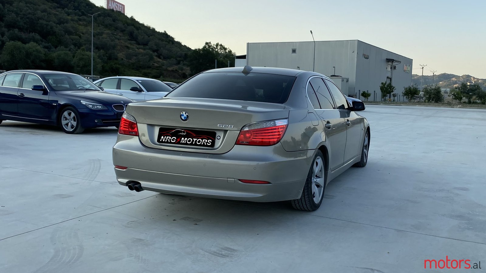 2008' BMW 528 photo #4