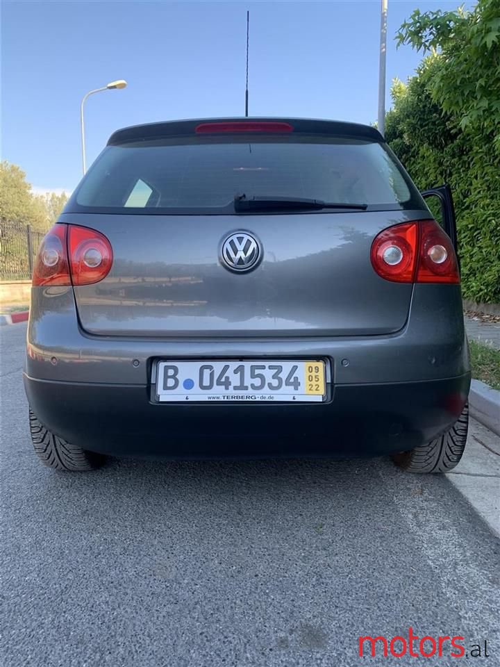 2007' Volkswagen Golf photo #5