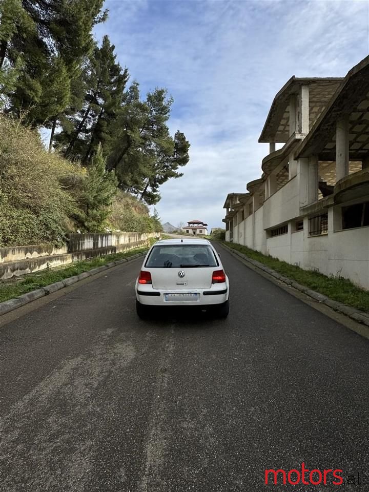 2000' Volkswagen e-Golf photo #1