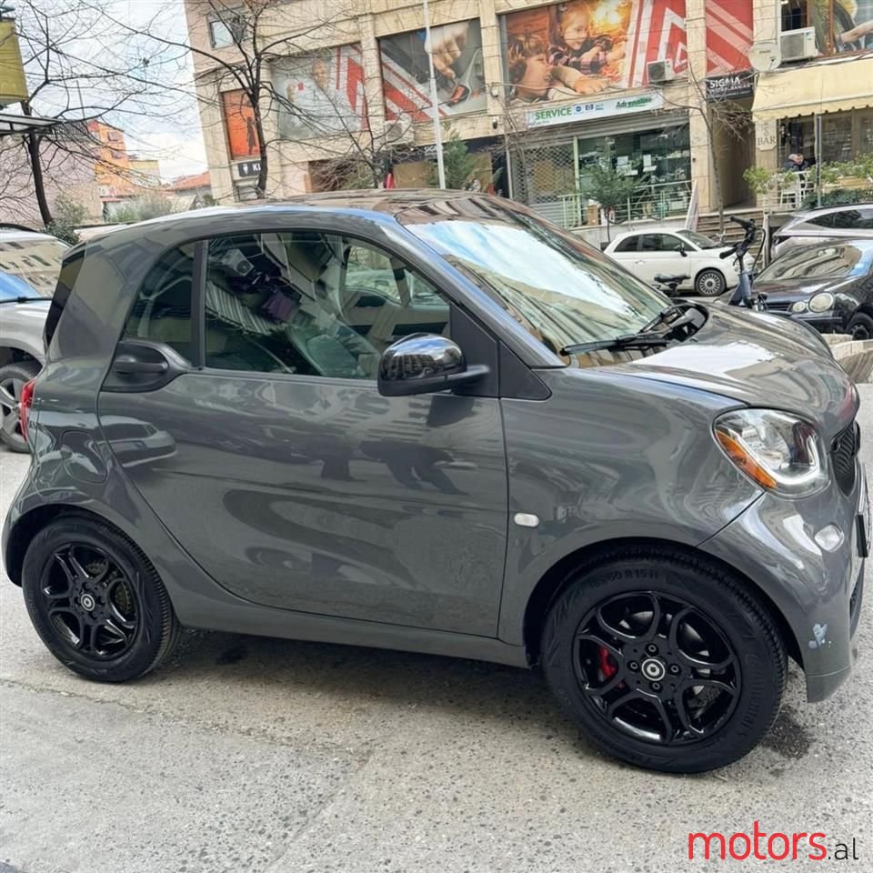 2017' Smart Fortwo photo #1