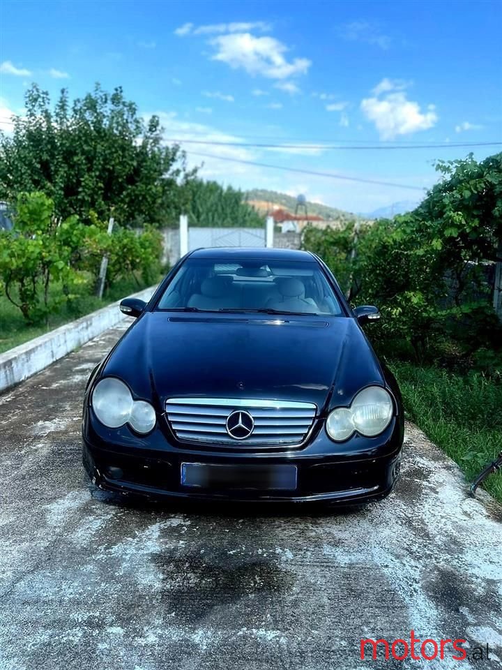 2002' Mercedes-Benz C 200 photo #5