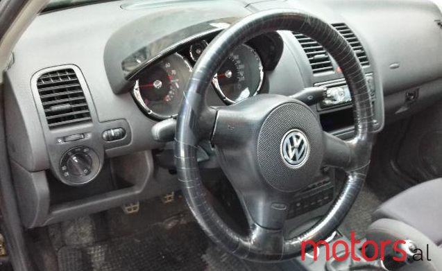 2000' Volkswagen Polo photo #2