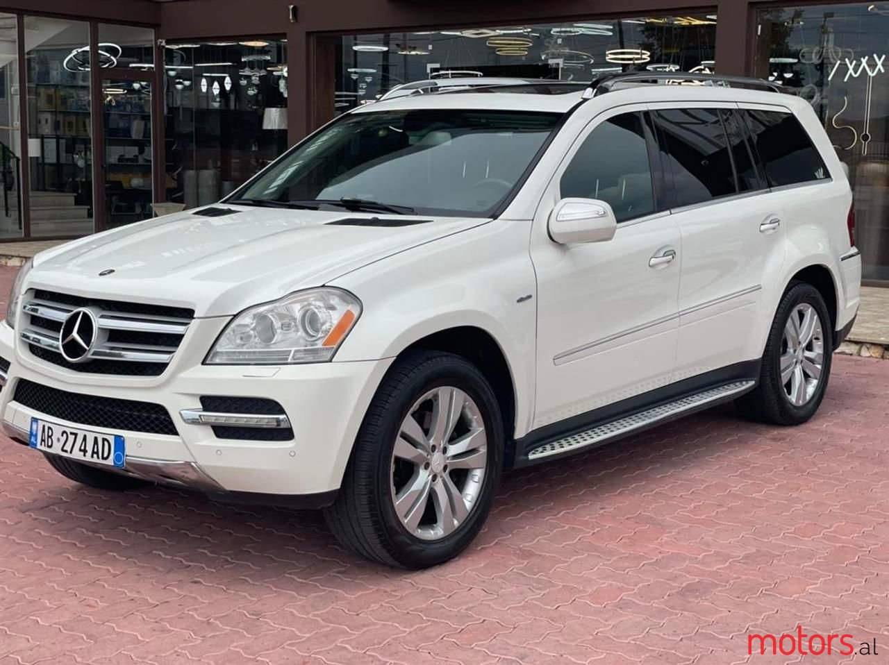 2011' Mercedes-Benz GL 350 photo #1