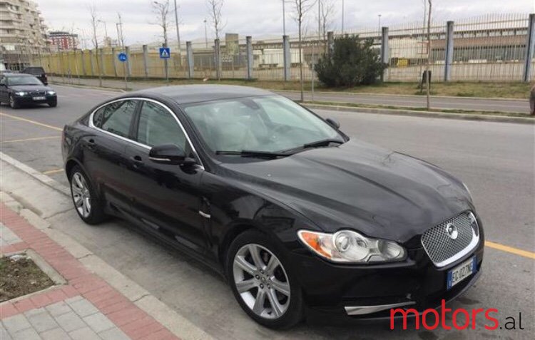 2011' Jaguar XF photo #1