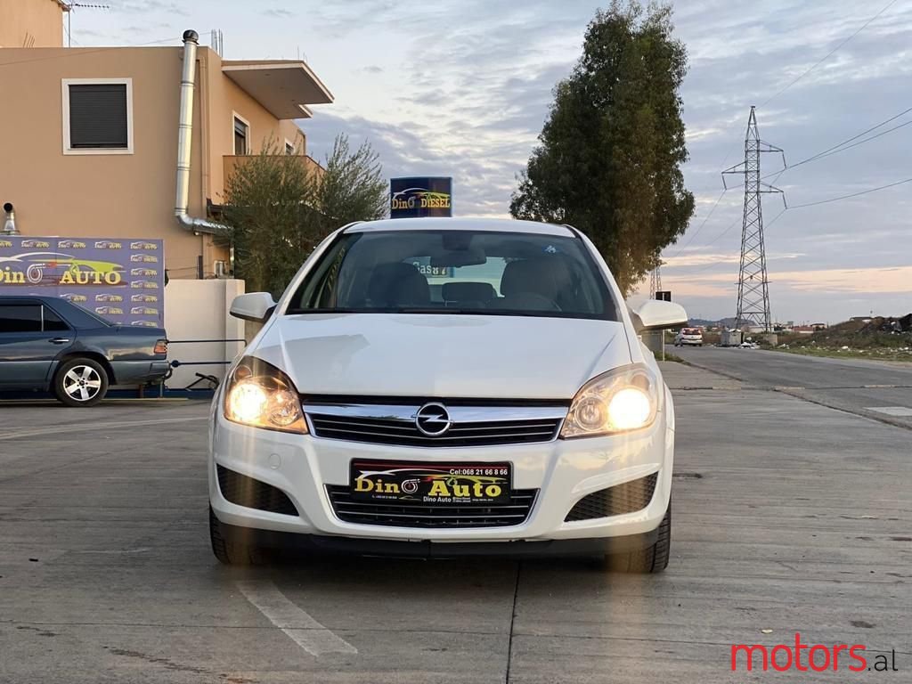 2009' Opel Astra photo #3