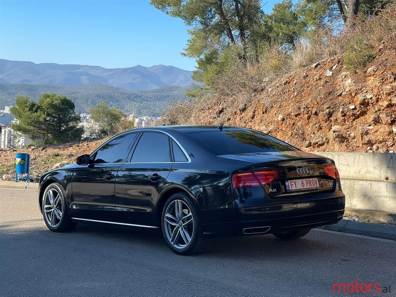 2011' Audi A8 photo #4