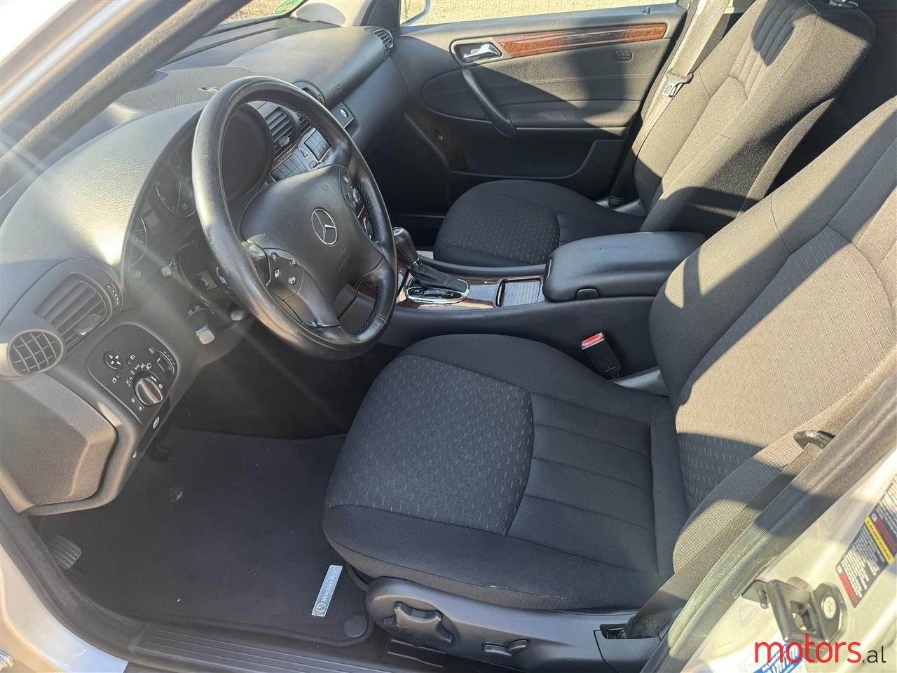 2005' Mercedes-Benz C 200 photo #4