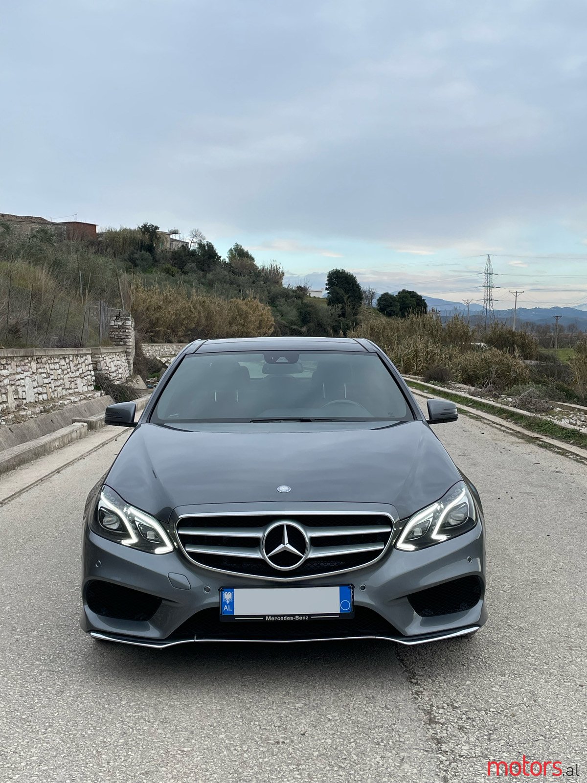 2016' Mercedes-Benz E-Class photo #2