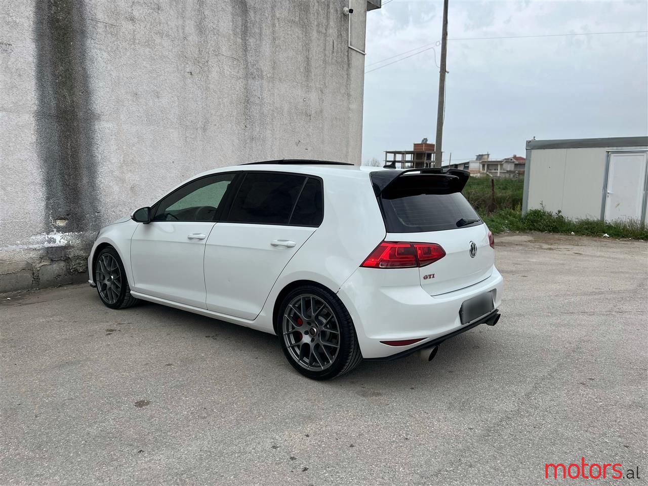 2016' Volkswagen Golf photo #4