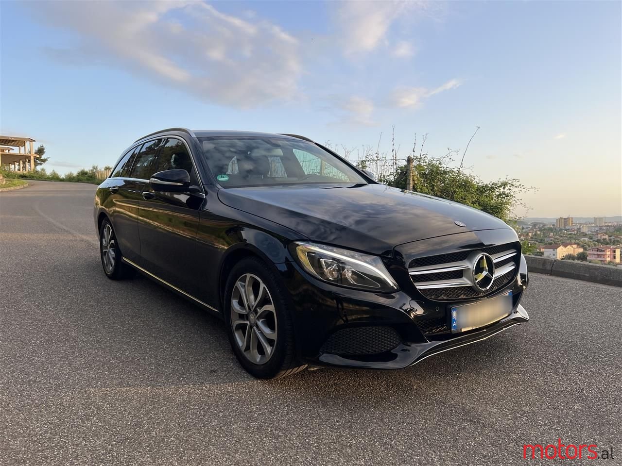 2015' Mercedes-Benz C 220 photo #2