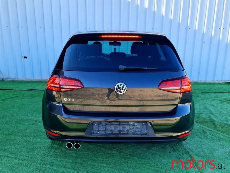 2015' Volkswagen Golf photo #1