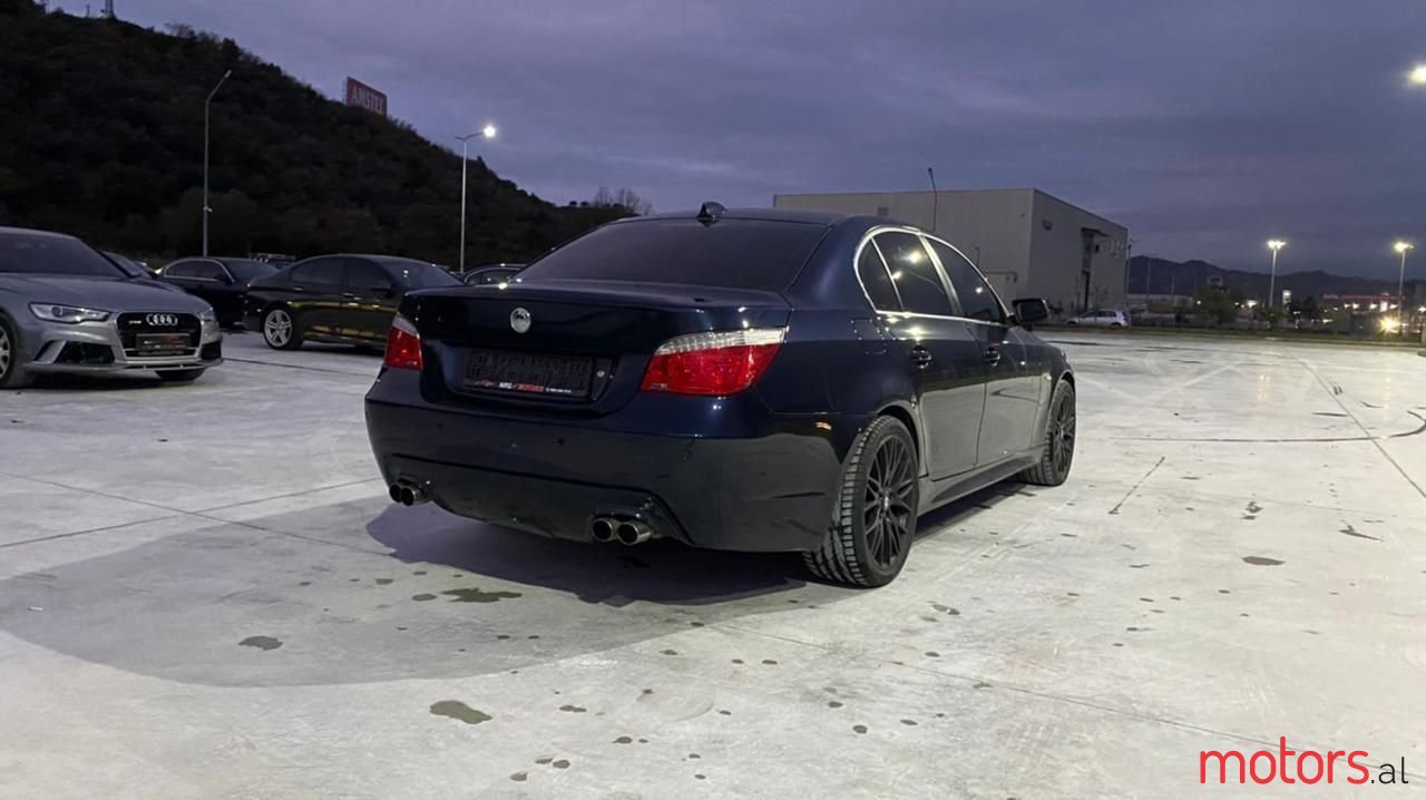 2009' BMW 528 photo #3