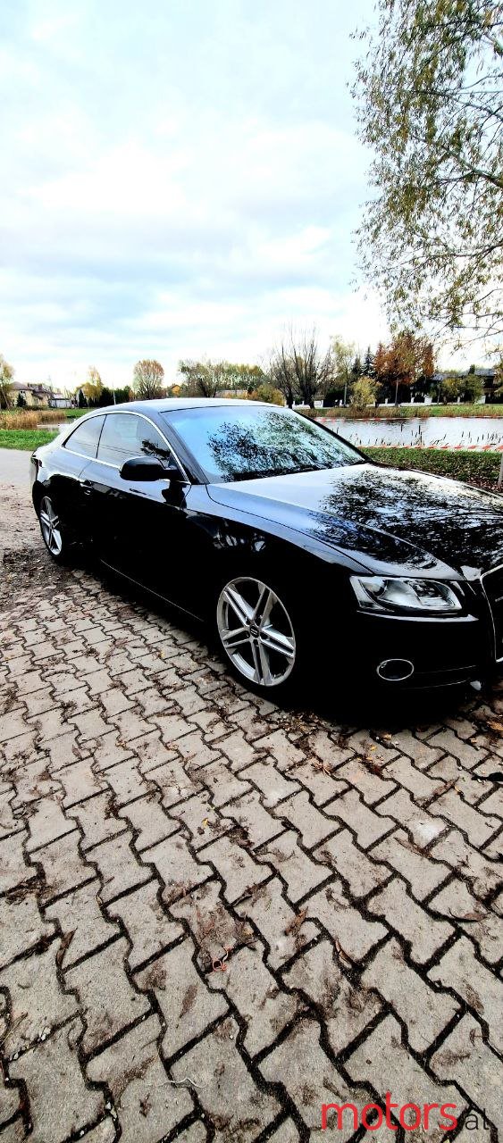 2011' Audi A5 photo #2