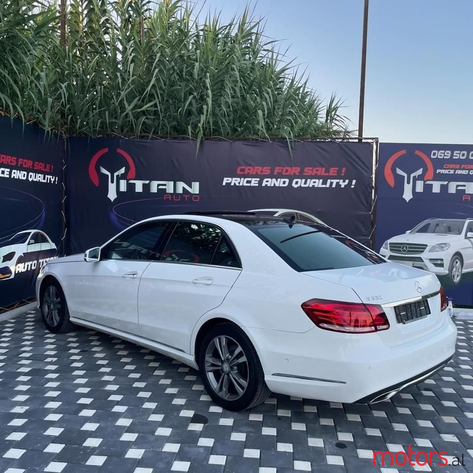 2014' Mercedes-Benz E 220 photo #2