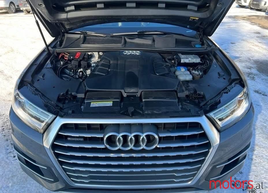 2017' Audi Q7 photo #4