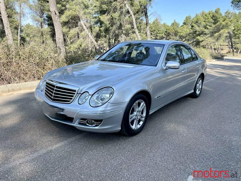 2007' Mercedes-Benz E 220 photo #1