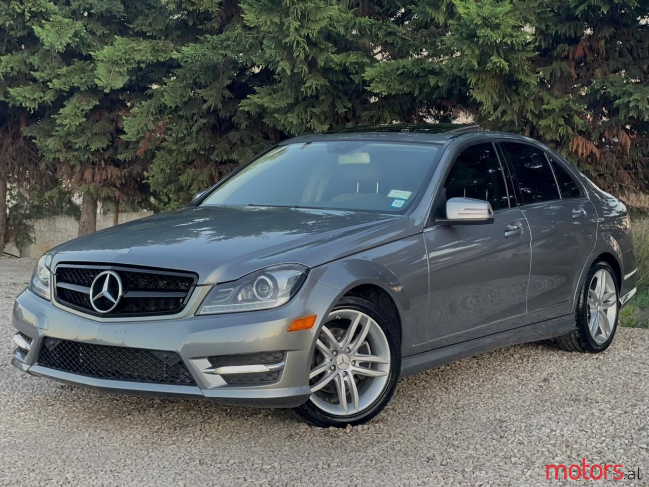 2012' Mercedes-Benz C 300 photo #1