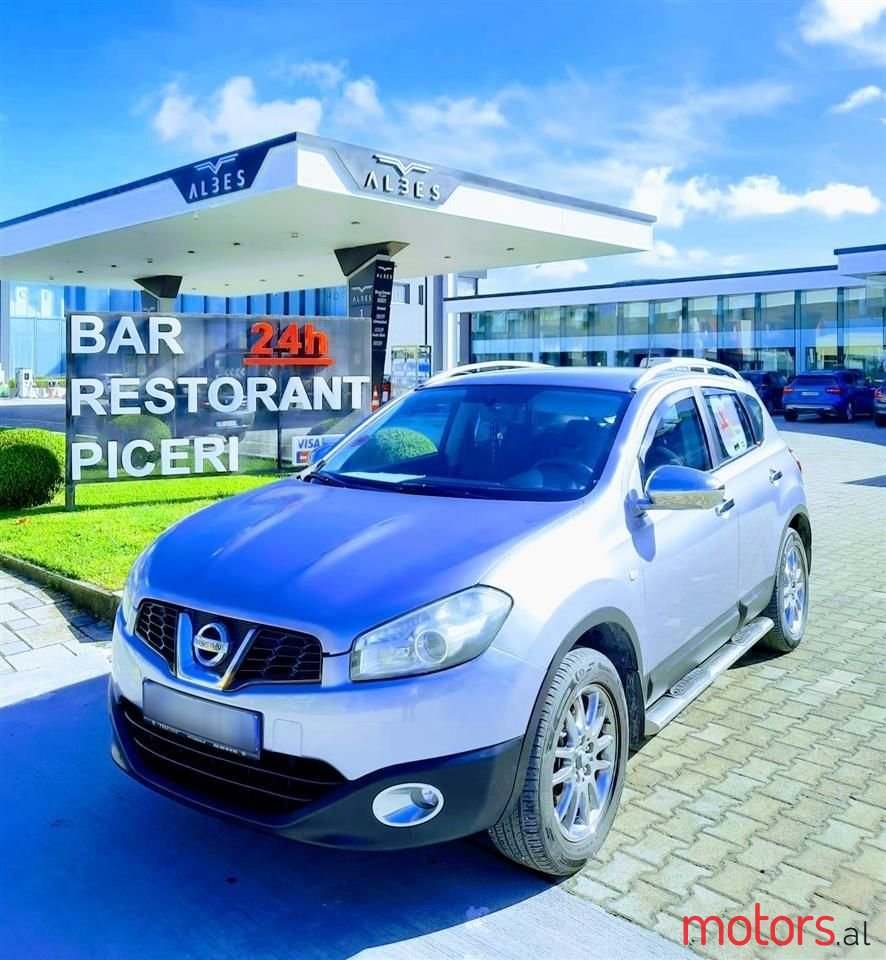 2011' Nissan Qashqai photo #1