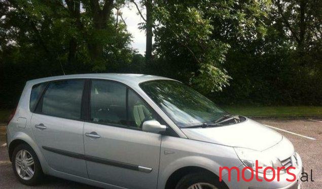 2004' Renault Megane photo #1