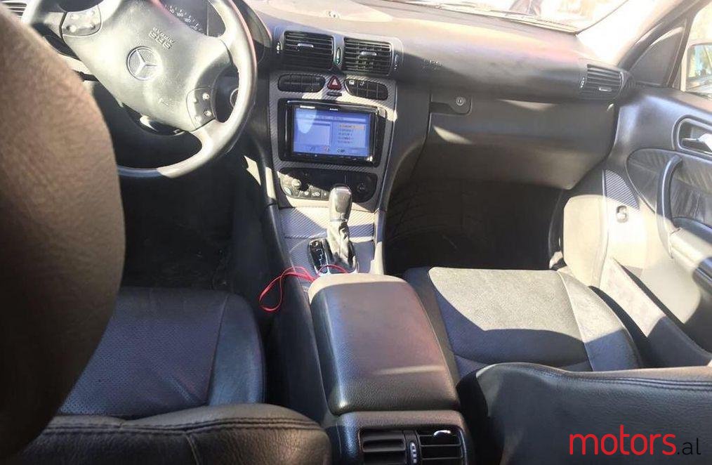 2002' Mercedes-Benz C 220 photo #2