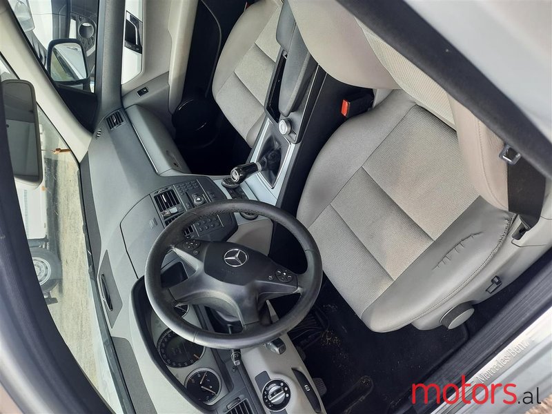 2008' Mercedes-Benz C 220 photo #2