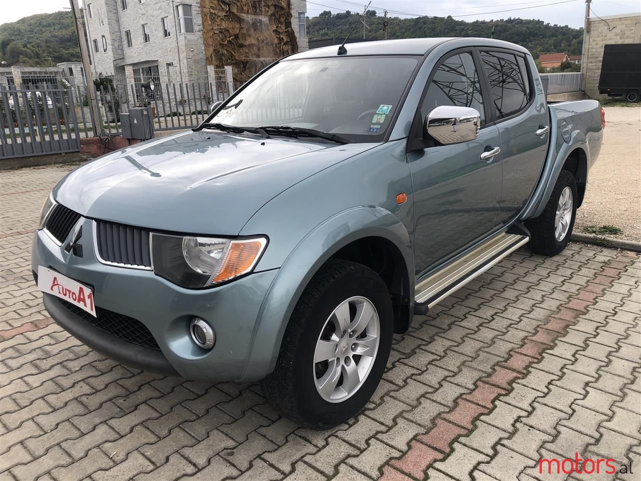 2007' Mitsubishi L200 photo #1