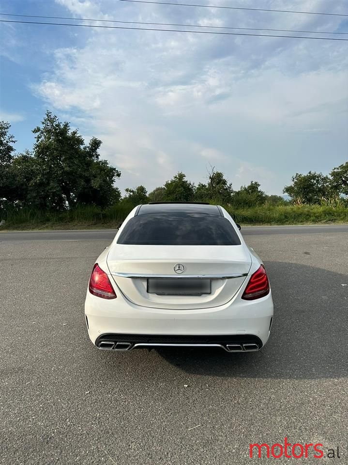 2016' Mercedes-Benz 220 photo #3