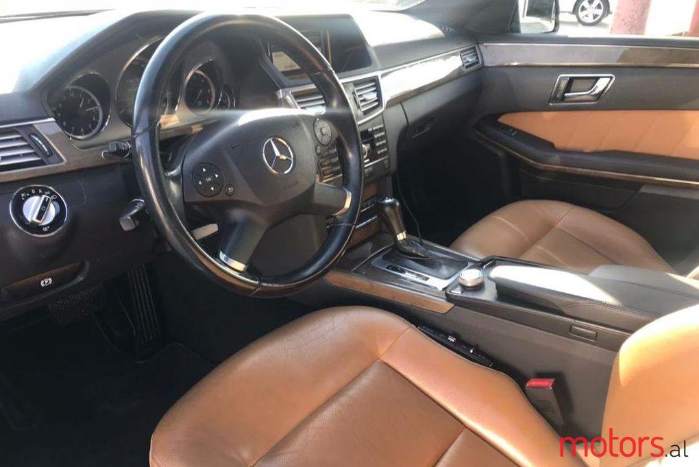 2010' Mercedes-Benz E 250 photo #2
