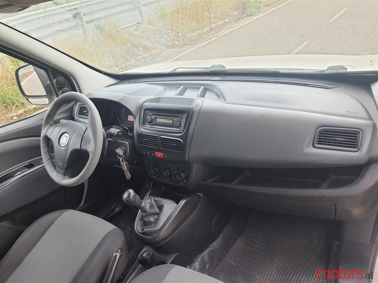 2010' Fiat Doblo photo #3