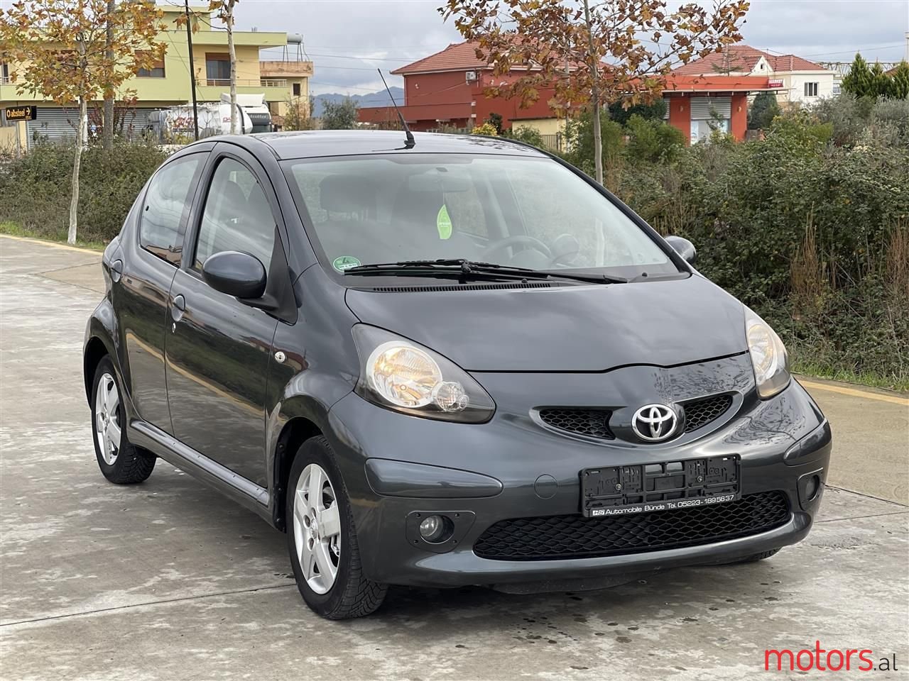 2006' Toyota Aygo photo #2