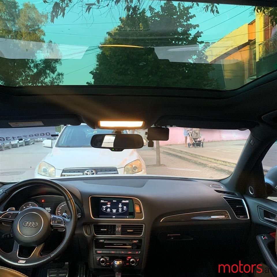 2015' Audi SQ5 photo #5