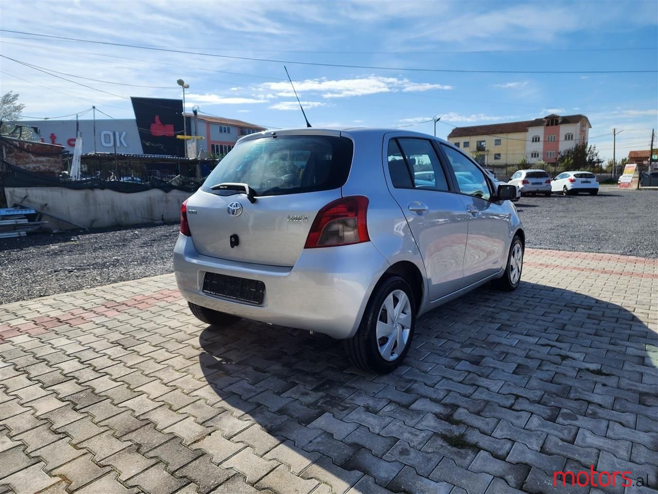 2009' Toyota Yaris photo #5