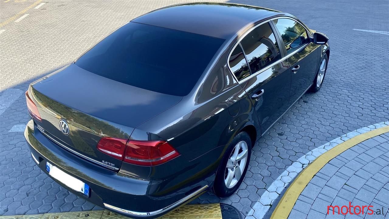 2014' Volkswagen Passat photo #1