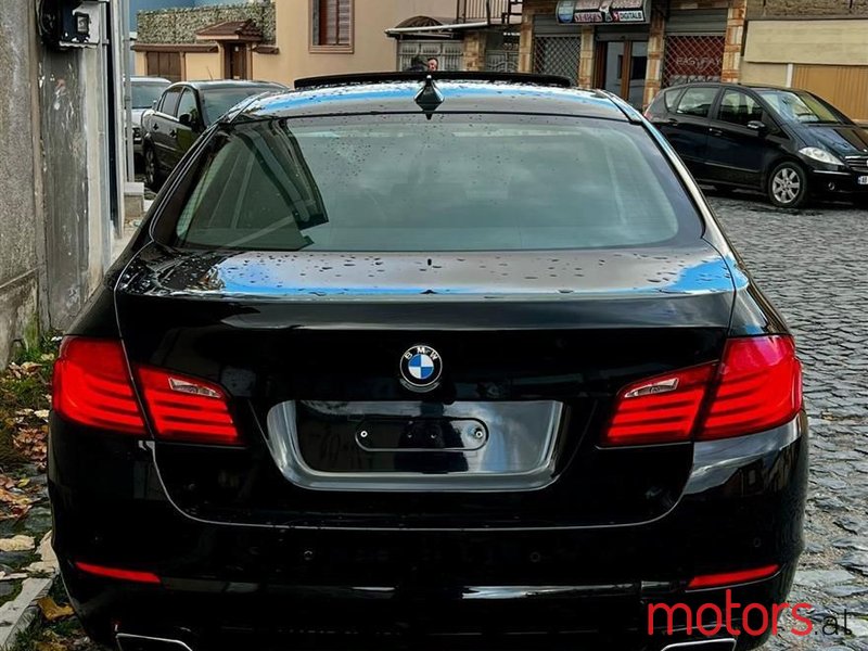 2010' BMW 550 photo #4