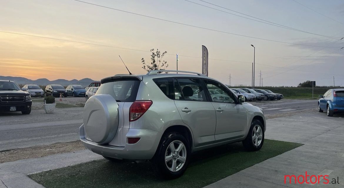 2006' Toyota RAV4 photo #4