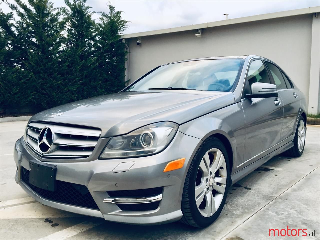 2012' Mercedes-Benz C 300 photo #2