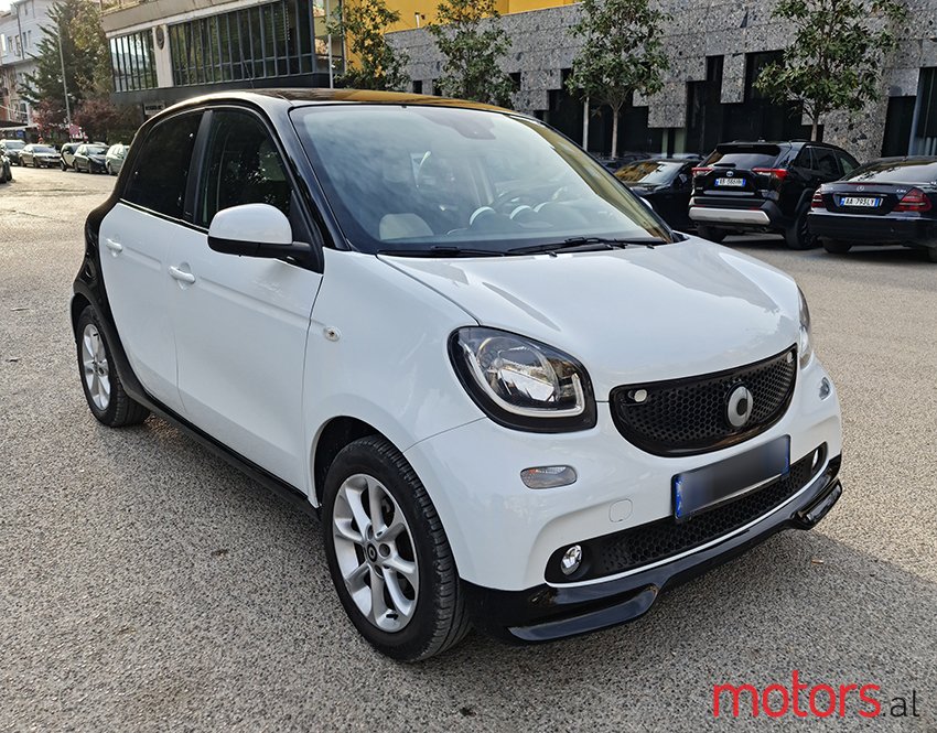 2017' Smart Forfour photo #2