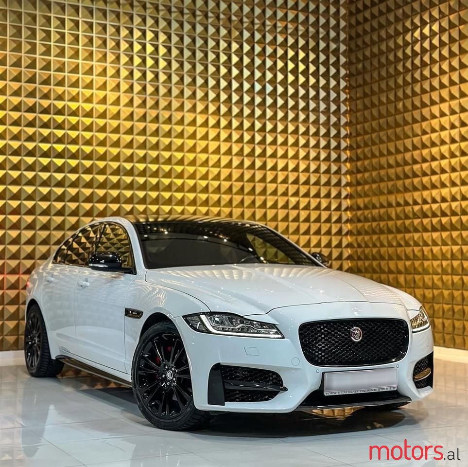2018' Jaguar XF photo #1