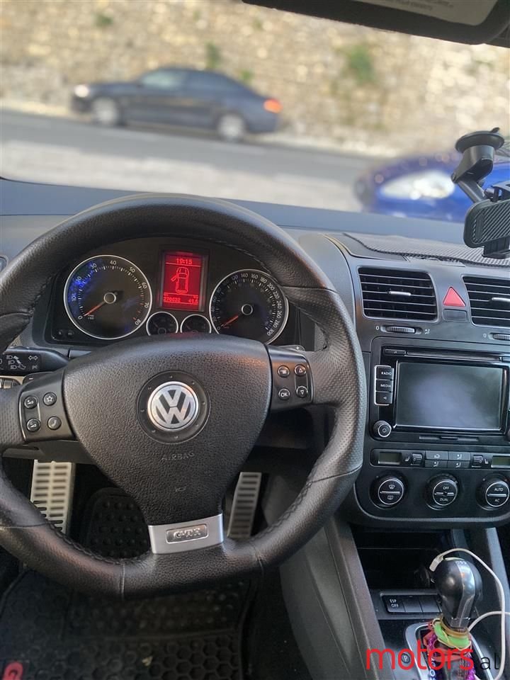 2008' Volkswagen Golf photo #3