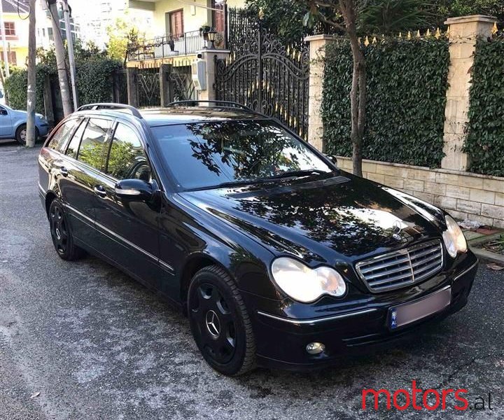 2006' Mercedes-Benz C 220 photo #3