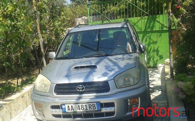 2003' Toyota RAV4 photo #1