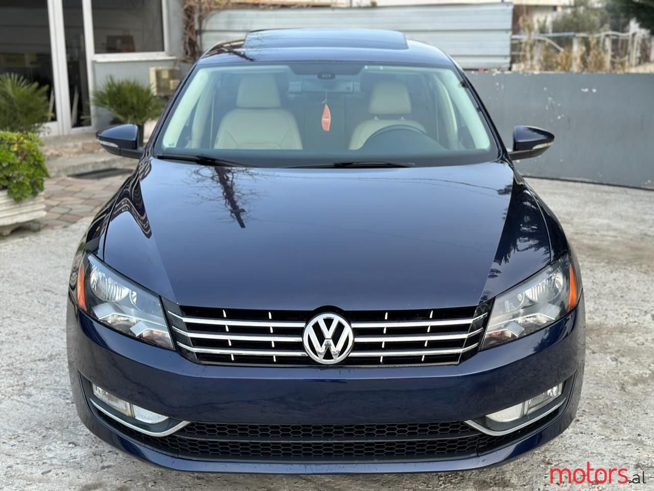 2012' Volkswagen Passat photo #2
