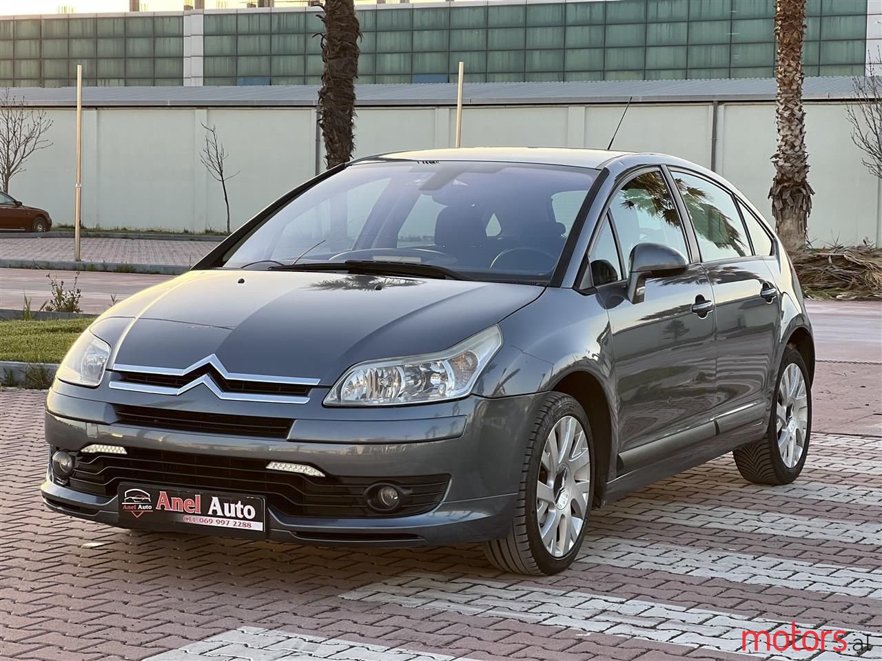 2007' Citroen C4 photo #1