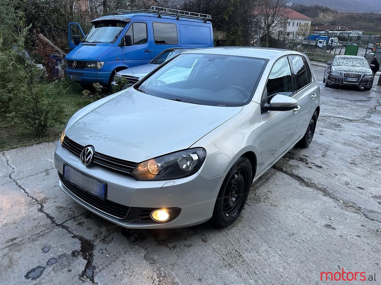 2009' Volkswagen Golf photo #1