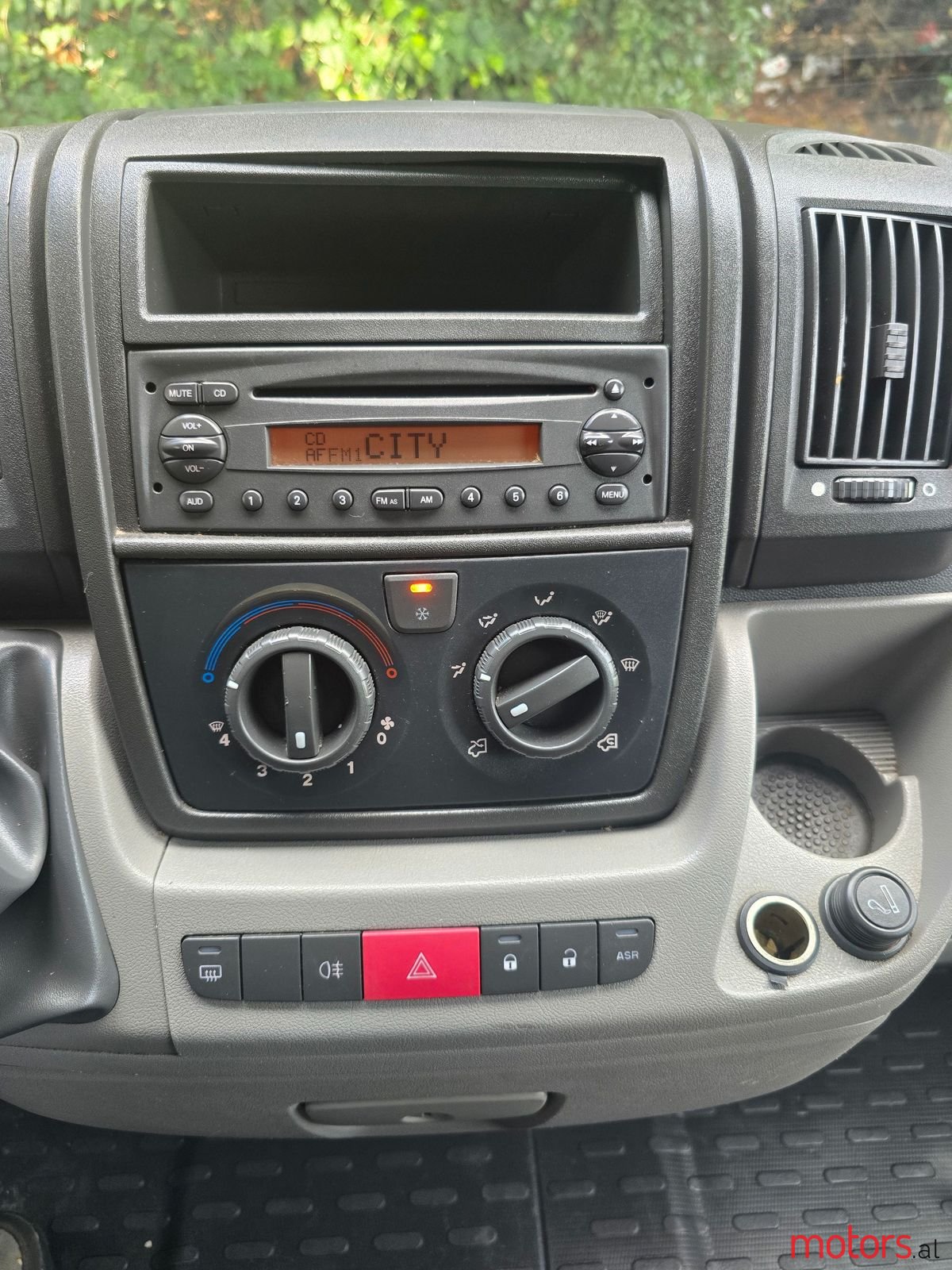 2012' Citroen Jumper photo #5