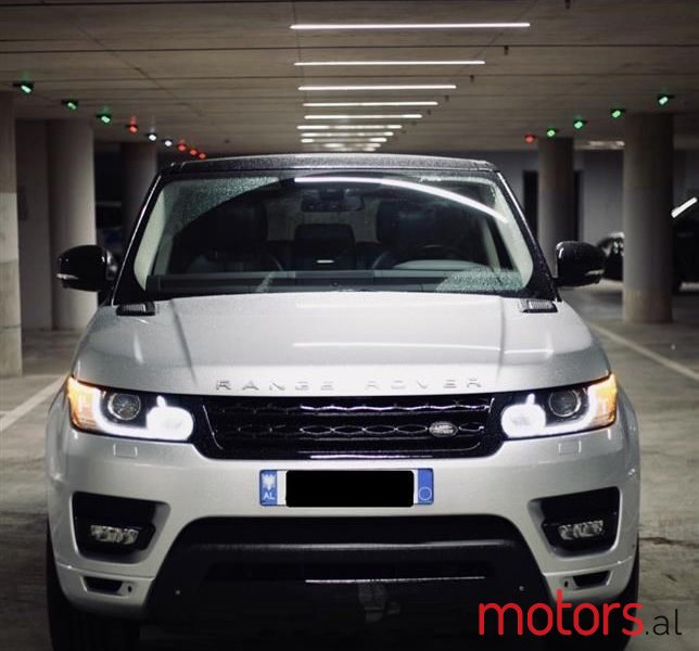2015' Land Rover Range Rover Sport photo #2