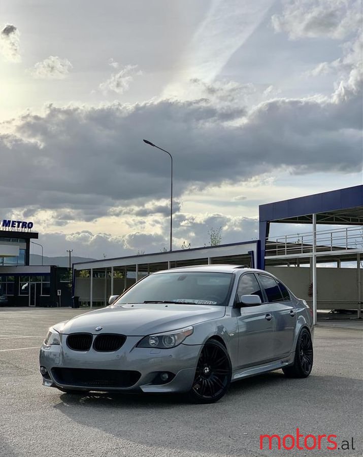 2007' BMW 550 photo #1