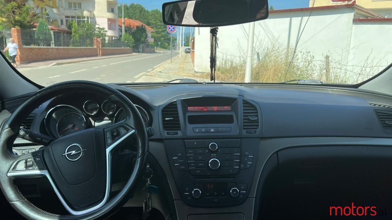 2009' Opel Insignia photo #3