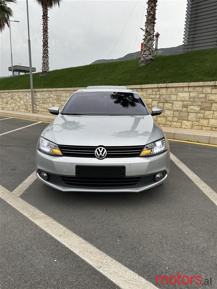 2014' Volkswagen Jetta photo #4