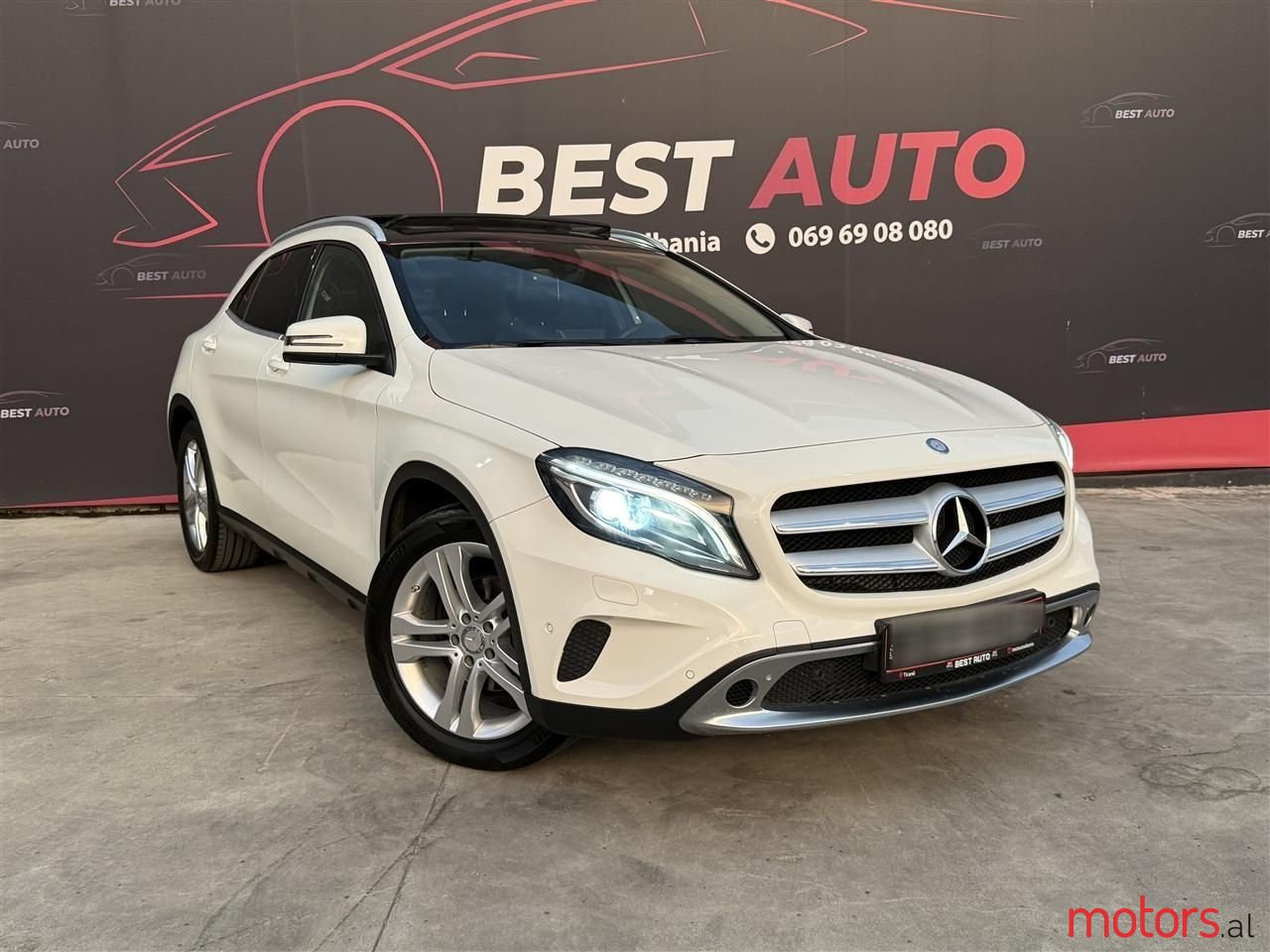 2015' Mercedes-Benz GLA 200 photo #1